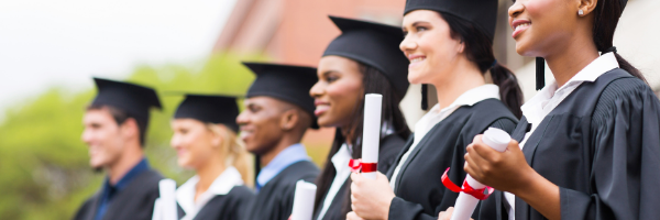 What to Wear Under Your Robe at Winter Graduation Cap and Gown