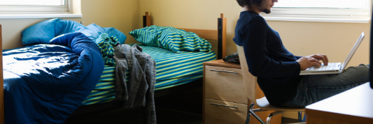 The Move-In Checklist for College Freshmen